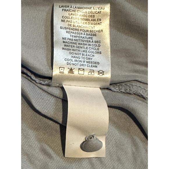 Cupcakes and Cashmere Women's Size Large Soft Icy Blue Flowing Blouse - Picture 10 of 10